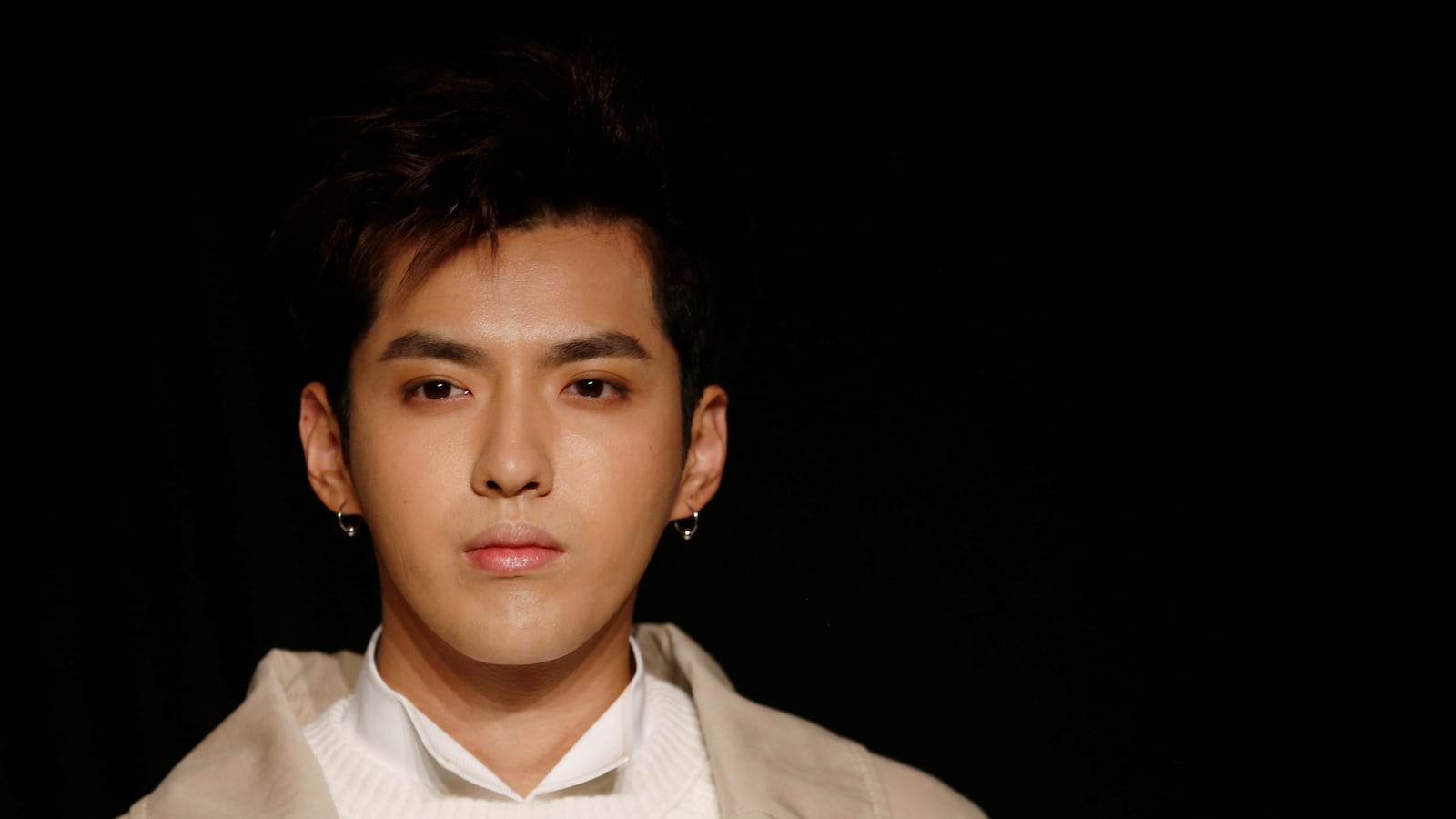 2017-02-20T120000Z_58761118_RC152D13EAE0_RTRMADP_3_FASHION-LONDON_tfadb6