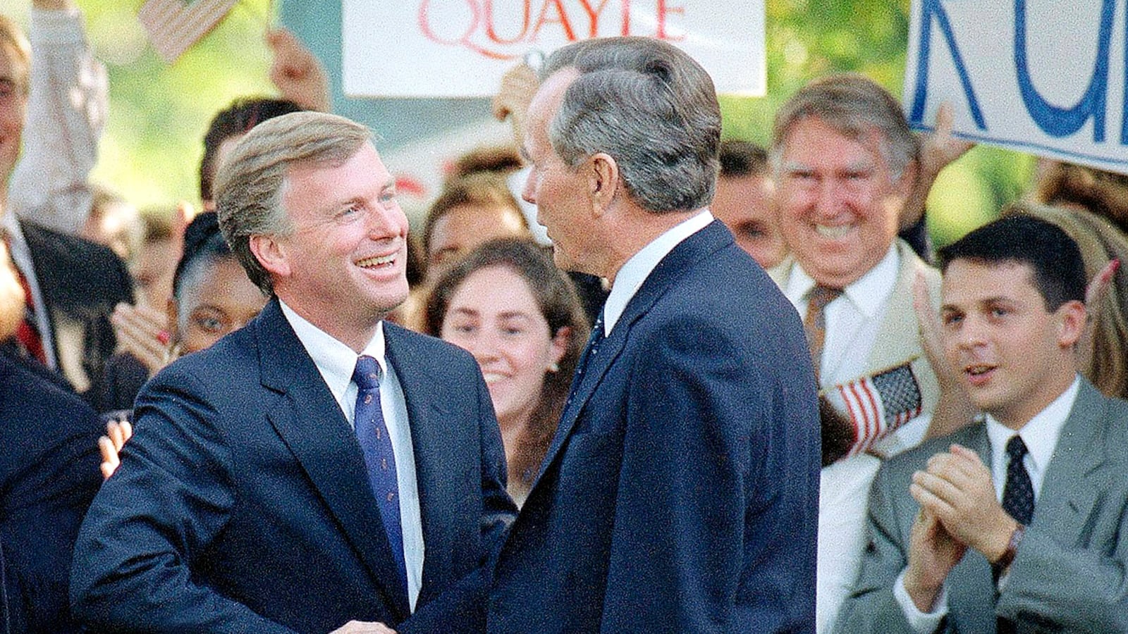 articles/2012/08/11/take-it-from-dan-quayle-running-mates-run-the-media-gantlet/Dan-Quayle-cheat_k061jr