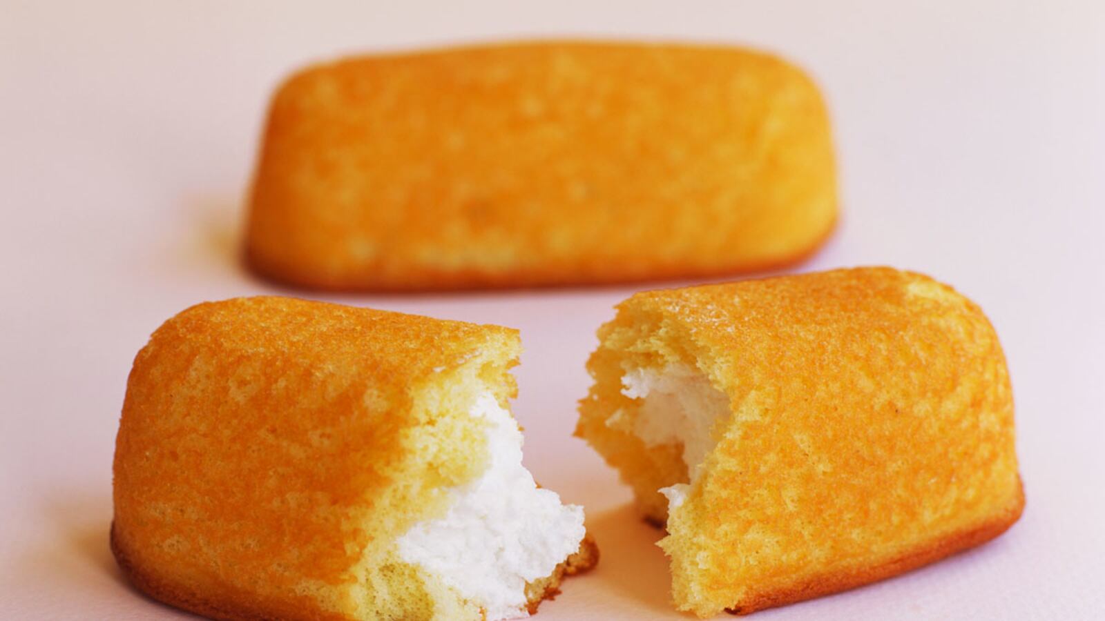 articles/2012/01/16/should-twinkies-disappear/twinkies-ettlinger_s2aypw