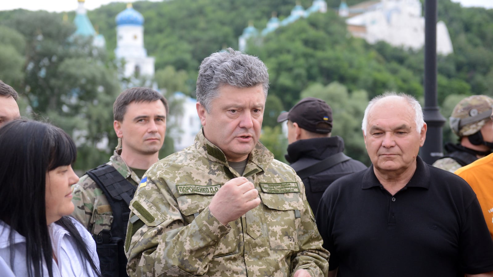 cheats/2014/06/20/ukraine-declares-7-day-ceasefire/140620-ukraine-cheat_jjpub4