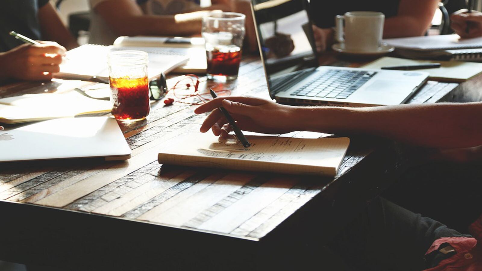 20170914_marketing_bundle_hero_image_gxxkcz