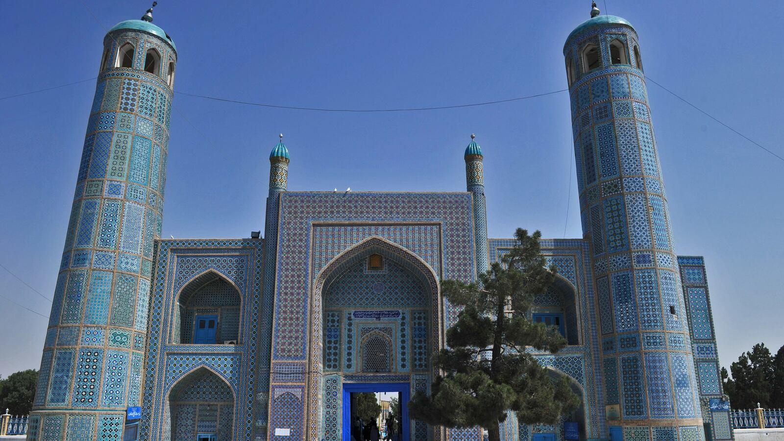 cheats/2013/03/12/sisters-suicide-shatters-afghanistan/130312-afghan-sisters-suicide-cheat_m9bnzh