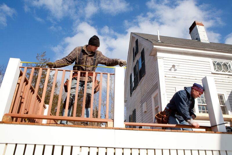 articles/2013/03/08/yahtzee-jobless-rate-dips-to-7-7-percent-unemployment-at-4-year-low/130308-gross-job-numbers-tease-embed_zdqgh7