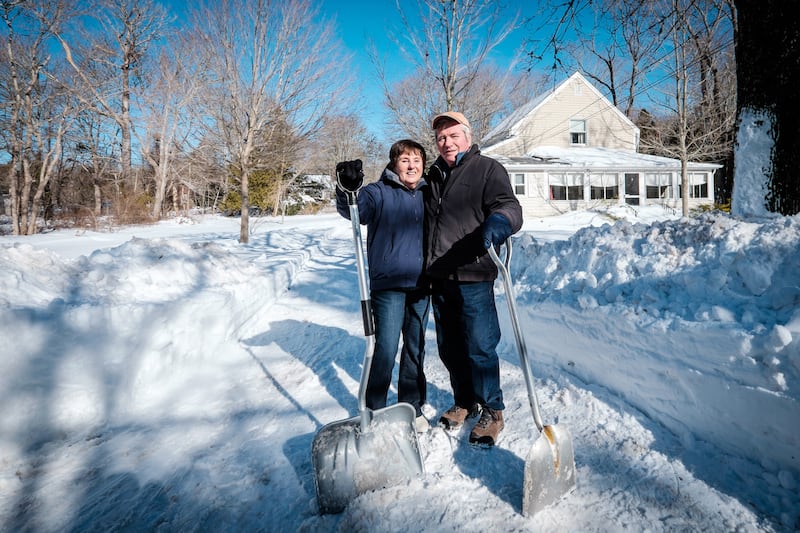galleries/2015/01/29/winter-storm-batters-cape-cod-photos/150129-joiner-snow2_titycx