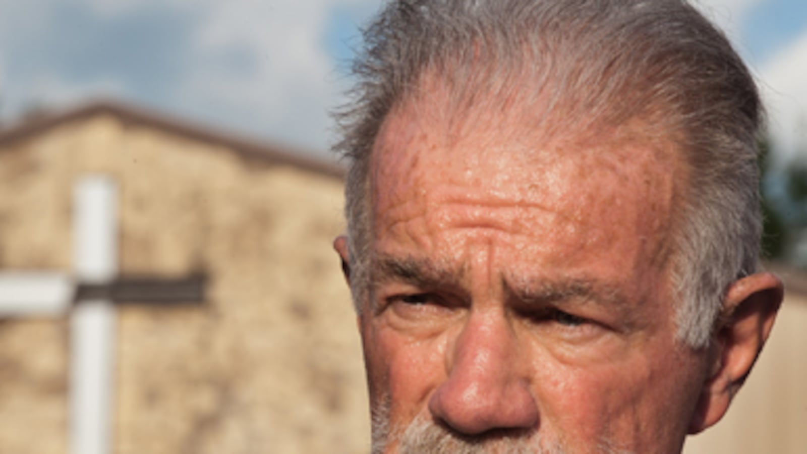 articles/2010/09/11/terry-jones-inside-his-church-and-quran-burning-plans/becker-koran-burning_170798_hwu82y