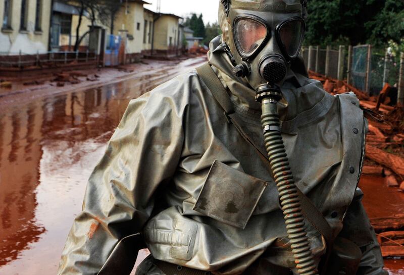 galleries/2010/12/29/the-year-in-pictures-2010/year-in-pictures---toxic-sludge_mp55fy