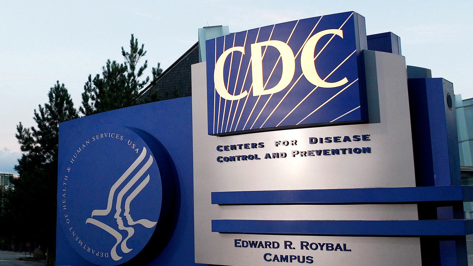 2020-09-18T193726Z_409091845_RC271J9GJFYW_RTRMADP_3_HEALTH-CORONAVIRUS-USA-TESTING_zoyl60