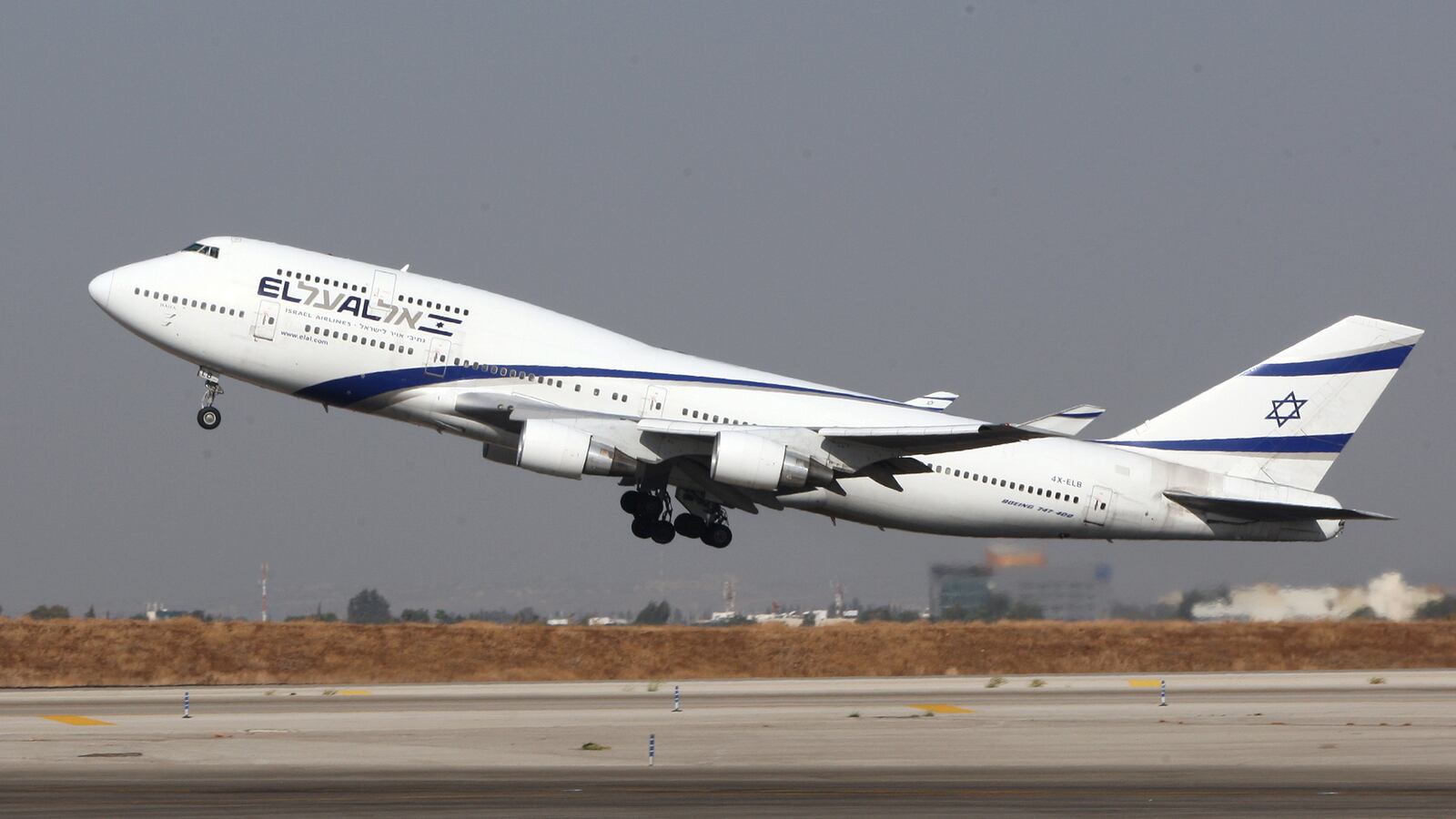 articles/2013/06/28/why-israelis-abroad-should-branch-out/elal-plane-openz_tnrypv