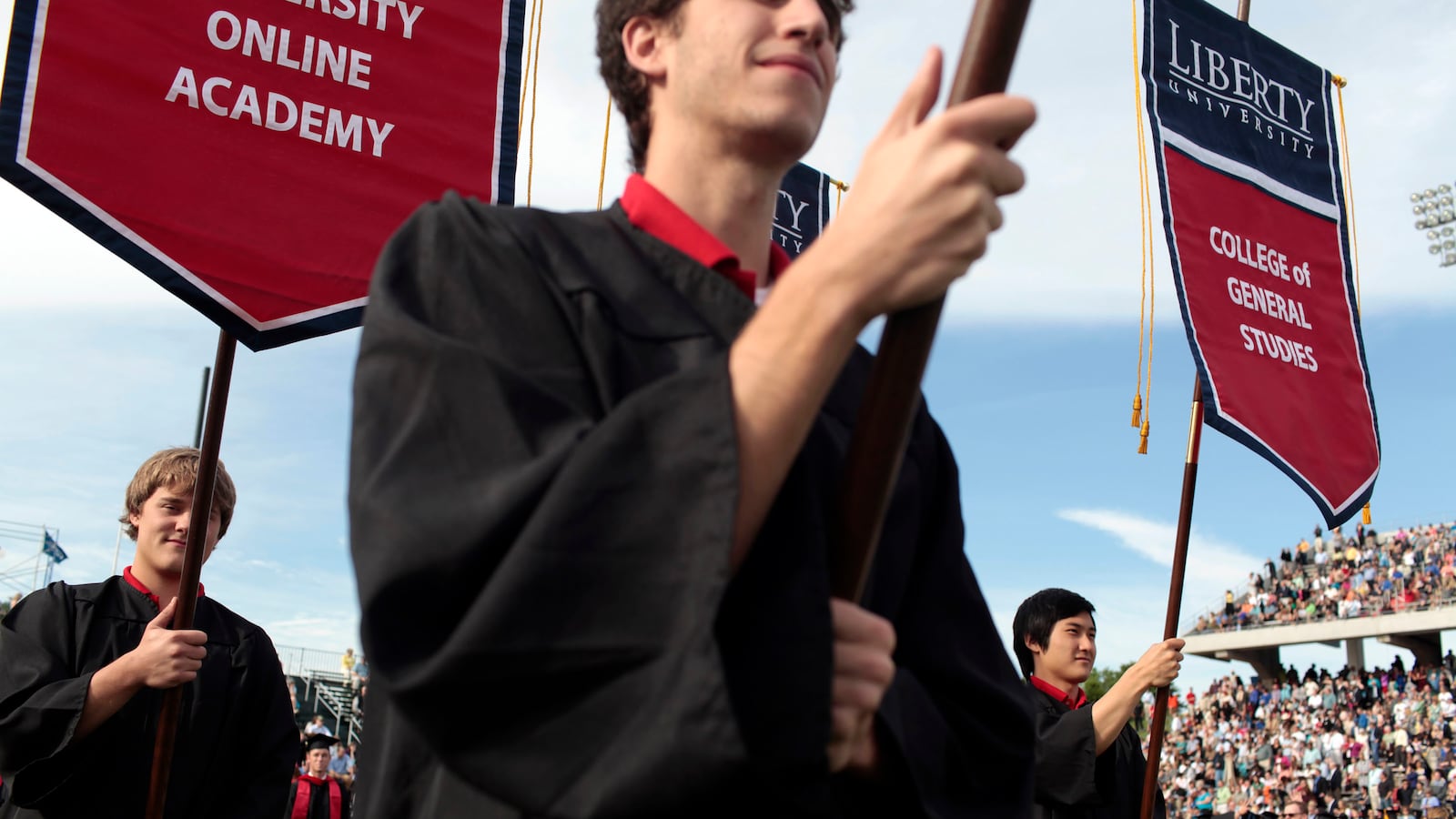 200324-lachlan-liberty-tease_h8opwu