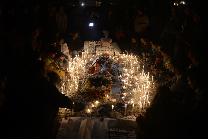 galleries/2013/01/03/protests-in-india-over-fatal-gang-rape-photos/India-protests-dec31-02_gawp2c