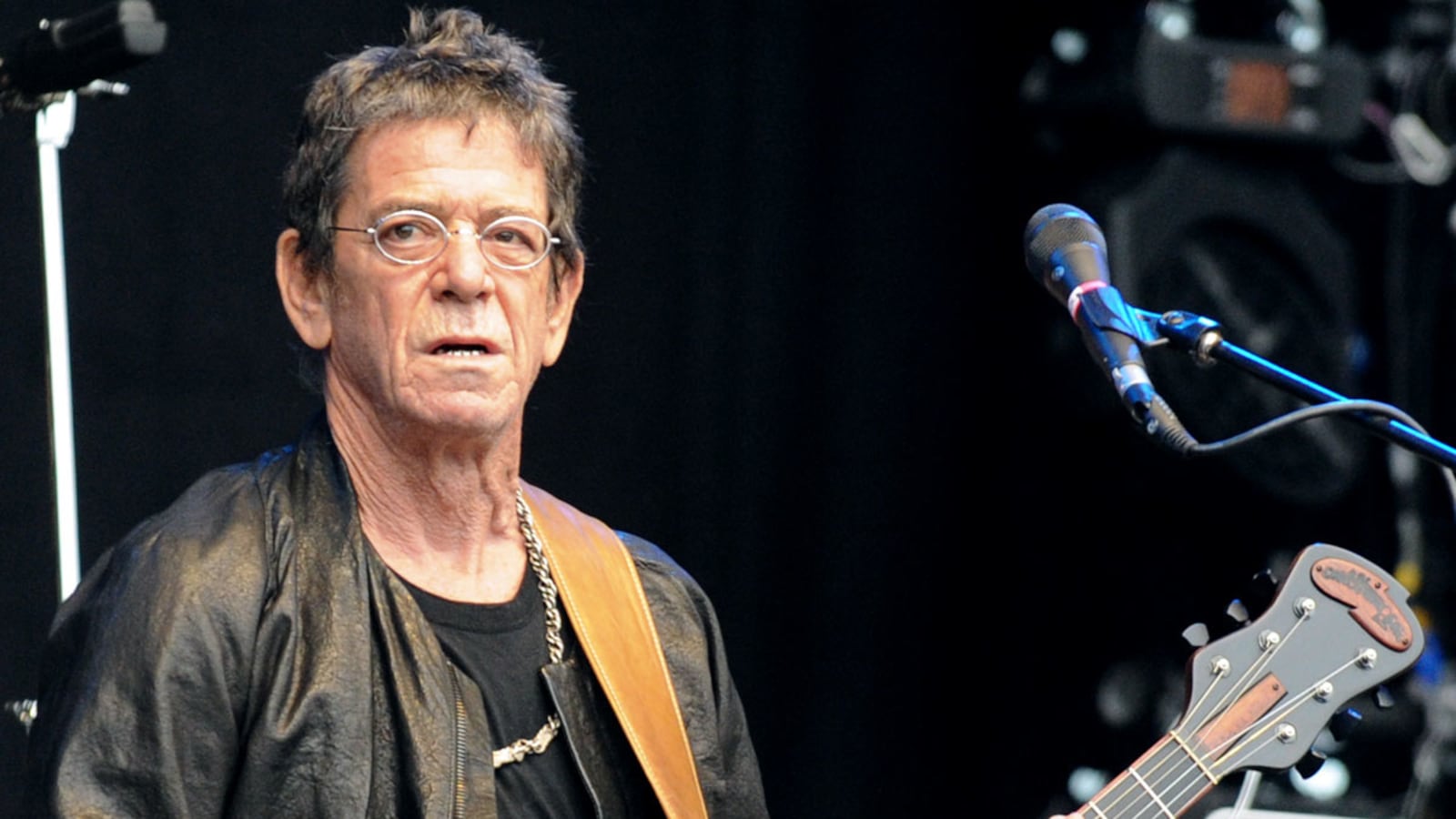 cheats/2014/12/16/green-day-lou-reed-go-into-hall-of-fame/141216-lou-reed-cheat_vd3u1b
