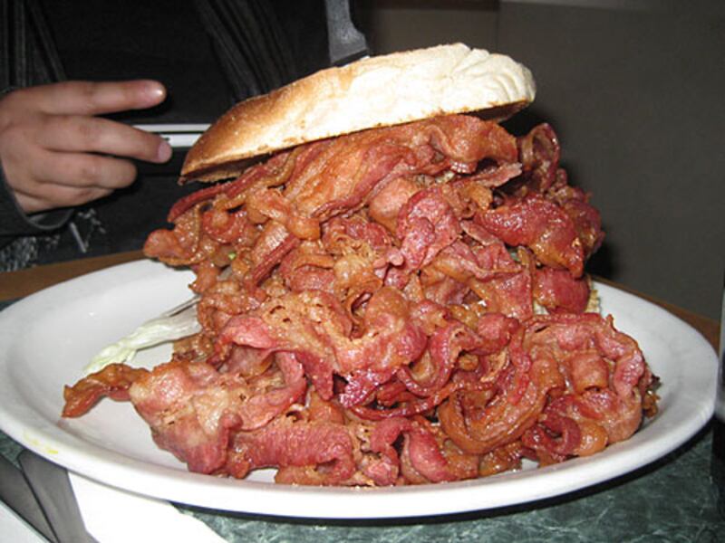 galleries/2010/02/22/burger-king-bacon-sundae-more-crazy-bacon-dishes-photos/bacon-enormous-blt_ptfyis