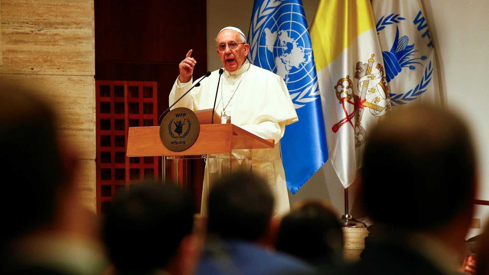 cheats/2016/06/13/pope-francis-blasts-easy-access-to-weapons/160613-pope-orlando-cheat_tltirx