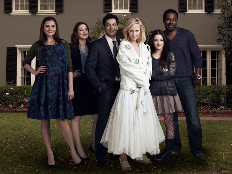 galleries/2012/05/09/tv-upfronts-2012-nbc-abc-cbs-fox-and-the-cw-announce-schedules/slide3-save-me-tv-upfronts_vbydbd