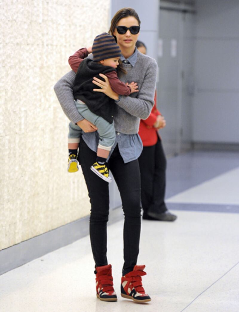 galleries/2012/05/30/elle-fanning-beyonce-more-stars-in-sneaker-wedges-photos/sneaker-wedges-kerr_yu2cfz