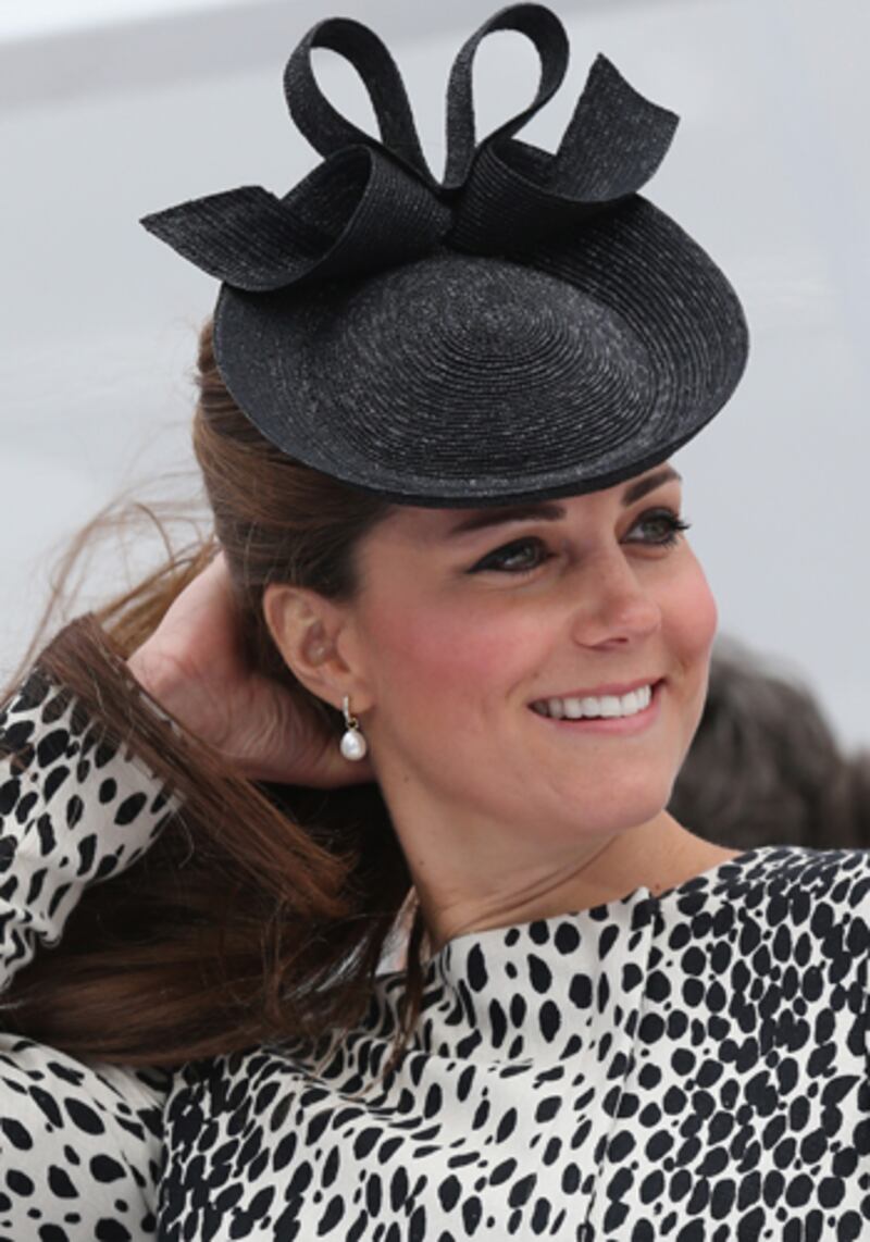 articles/2013/06/13/new-wardrobe-malfunction-today-suggests-kate-really-needs-hem-weights/kate-close_wnf60u