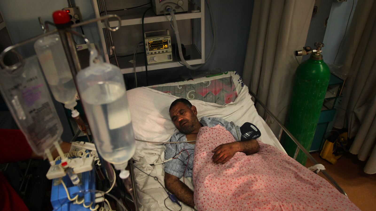 cheats/2012/07/28/horiffic-military-hospital-discovered/horror-hospital-afghanistan-cheat_wd4pwo