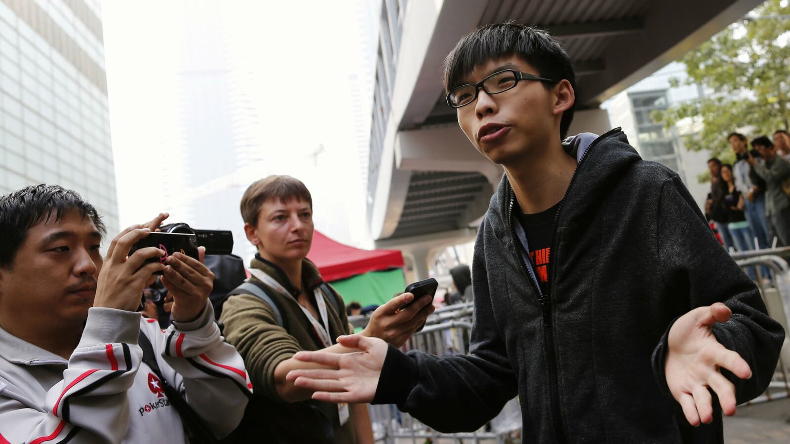 cheats/2014/12/02/hong-kong-protest-leader-starts-hunger-strike/141202-joshua-wong-cheat_htjgkn