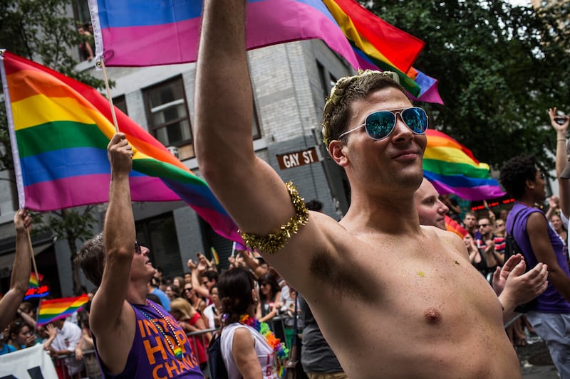 galleries/2013/06/30/celebrate-america-s-gay-pride-parades-photos/130630-pride-parade-06_cnnbef