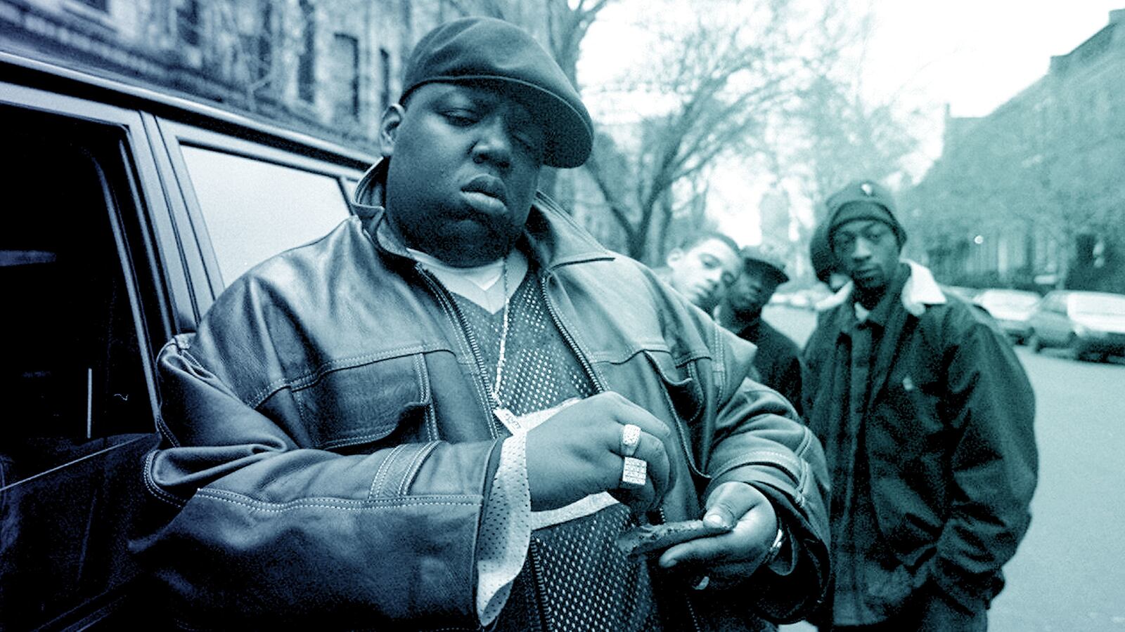 articles/2017/03/09/20-years-later-biggie-smalls-mom-has-a-very-good-idea-who-killed-him/170309-zimmerman-notorious-big-mom-tease_dba6zq