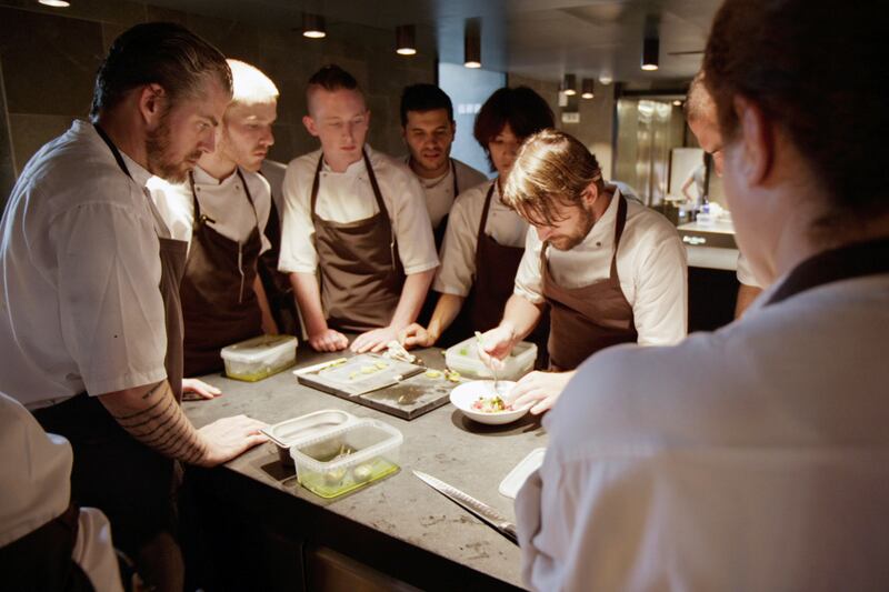 galleries/2015/12/03/holiday-movie-preview-star-wars-the-force-awakens-the-revenant-and-more/151201-holiday-noma_haofxr