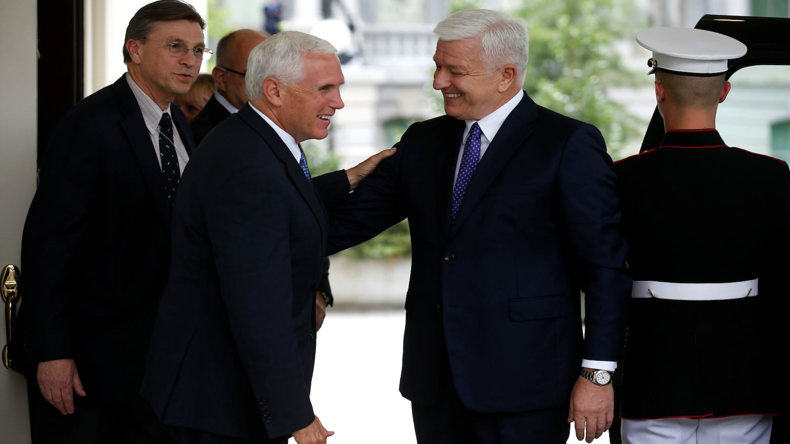 170605-montenegro-nato-russia-warning-cheat_jdvjo3