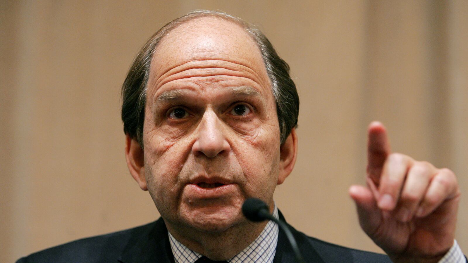 2006-02-07T120000Z_59207474_RP3DSFDSSRAA_RTRMADP_3_MEDIA-TIMEWARNER-ICAHN_wr8jov