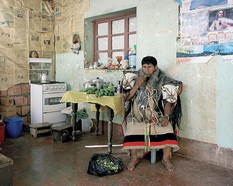 galleries/2014/08/23/in-the-mountains-of-bolivia-fantasy-is-real-photos/waska-tatay-17_uke0lh