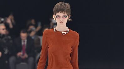 givenchy_noosenecklace_uxxuog