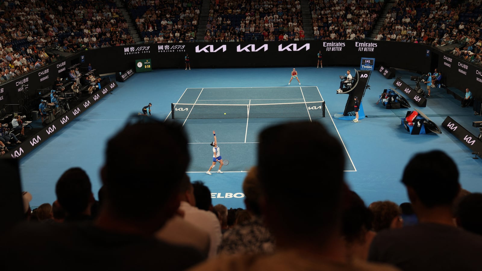 2023-01-17T102230Z_415461138_UP1EJ1H0STE7U_RTRMADP_3_TENNIS-AUSOPEN_hph5w1