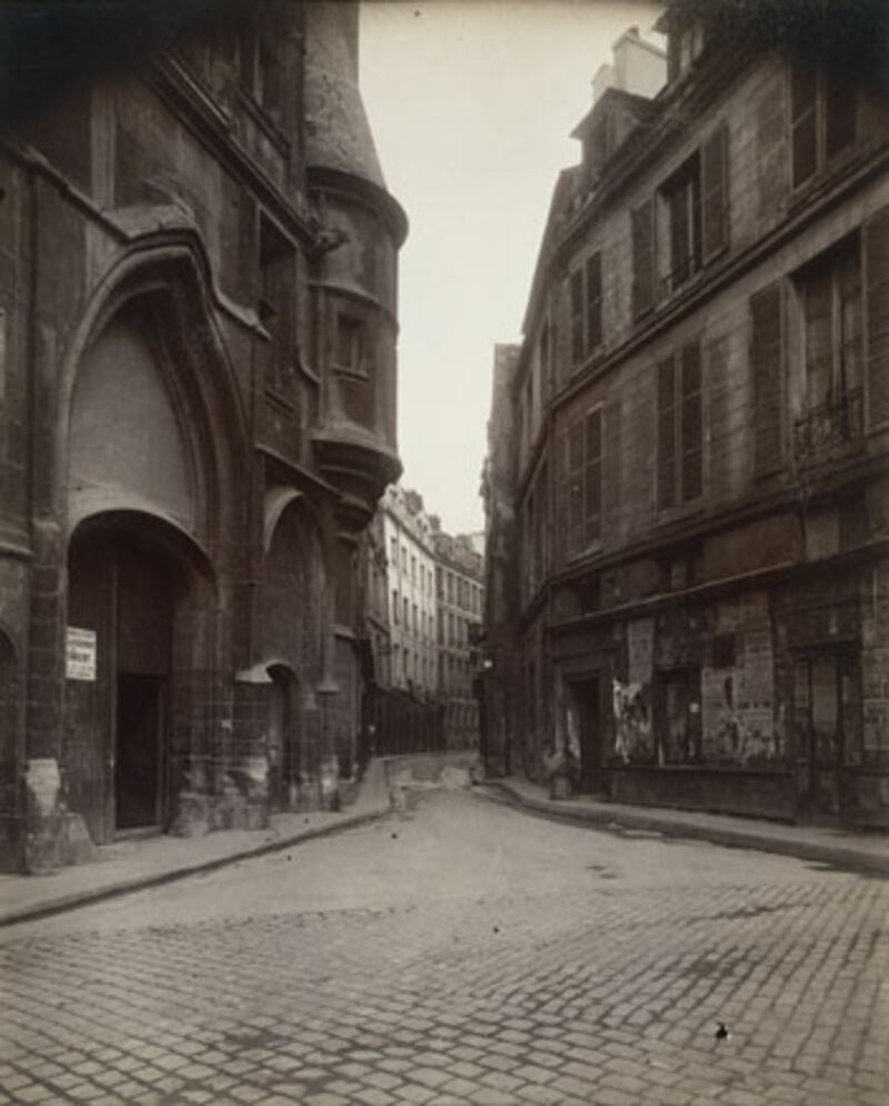 galleries/2010/01/27/dreaming-of-paris/icp-surrealism-exhibition-12_knb2k9