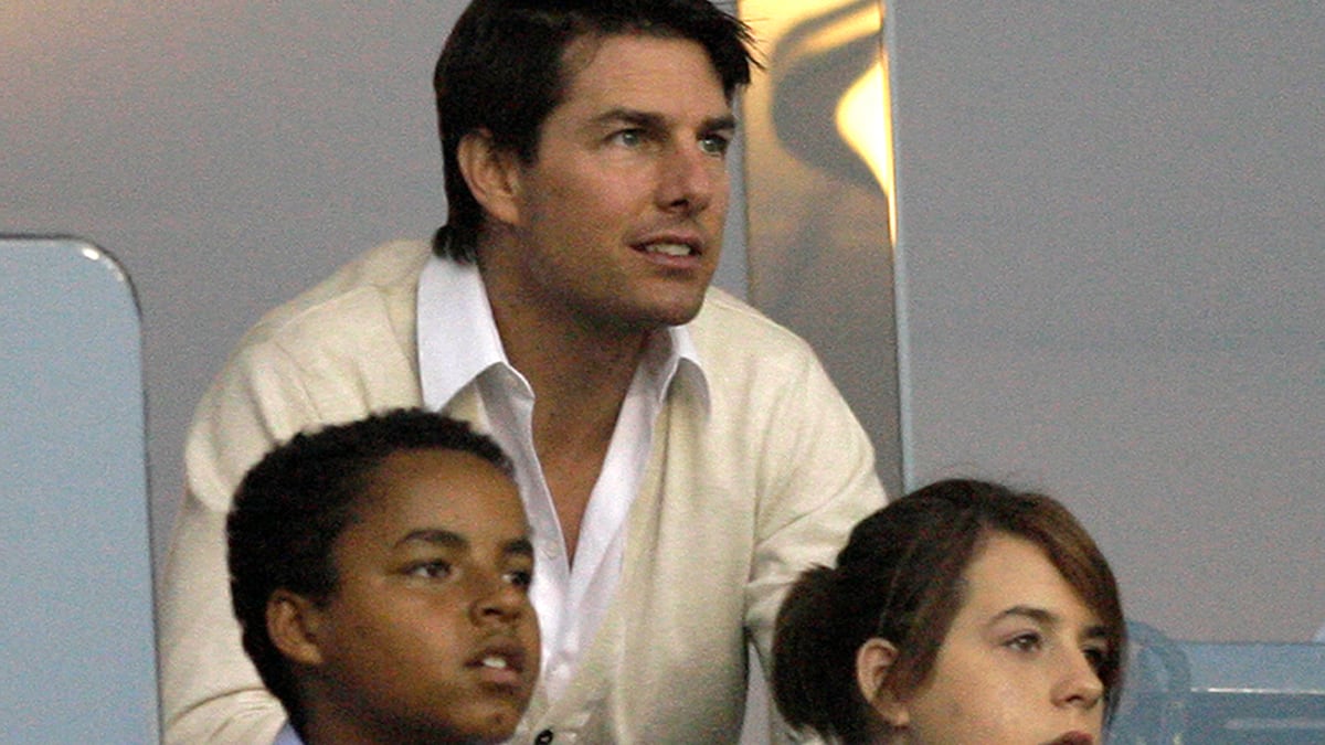 articles/2012/07/02/connor-and-isabella-cruise-side-with-dad-after-tom-and-nicole-kidman-split/isabella-and-connor-cruise-lee_leped5