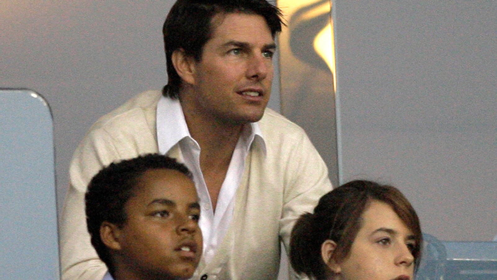 articles/2012/07/02/connor-and-isabella-cruise-side-with-dad-after-tom-and-nicole-kidman-split/isabella-and-connor-cruise-lee_leped5