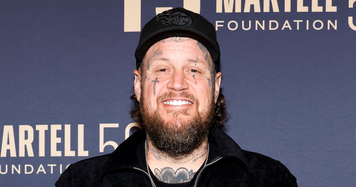 Jelly Roll Receives Pre-Christmas Pardon for His Criminal Past