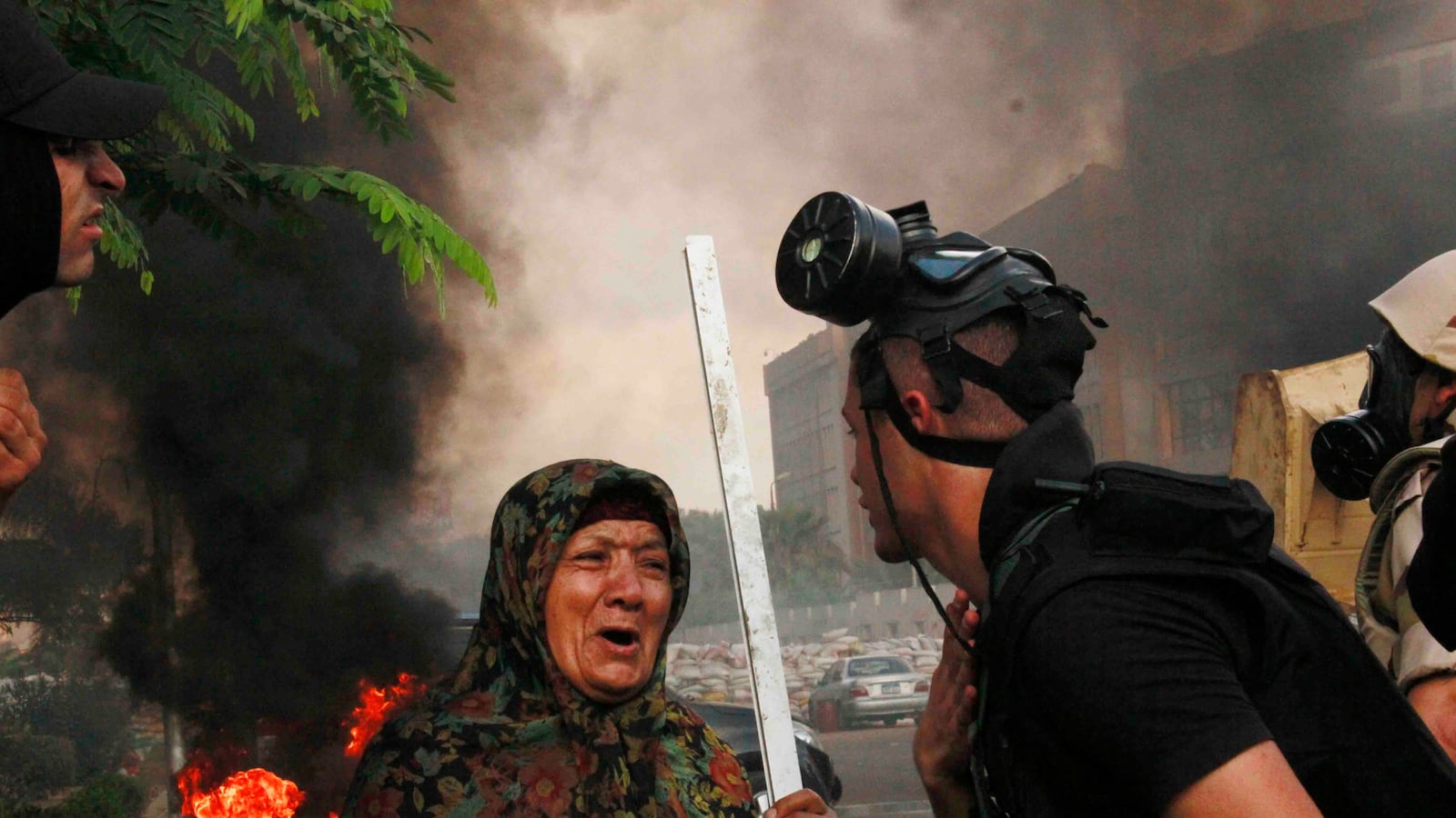 galleries/2013/08/14/egytian-security-forces-storm-pro-morsi-sit-ins-photos/130814-egypt-clearing-tease_ufrrnf