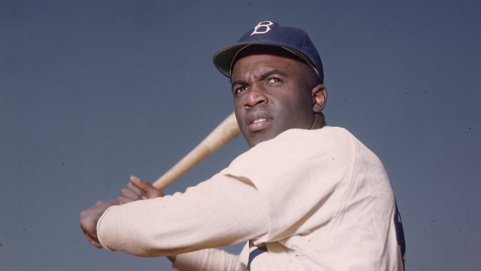 articles/2014/03/30/playing-pinochle-and-breaking-barriers-with-jackie-robinson/140328-weiner-robinson-tease_wsiwkw
