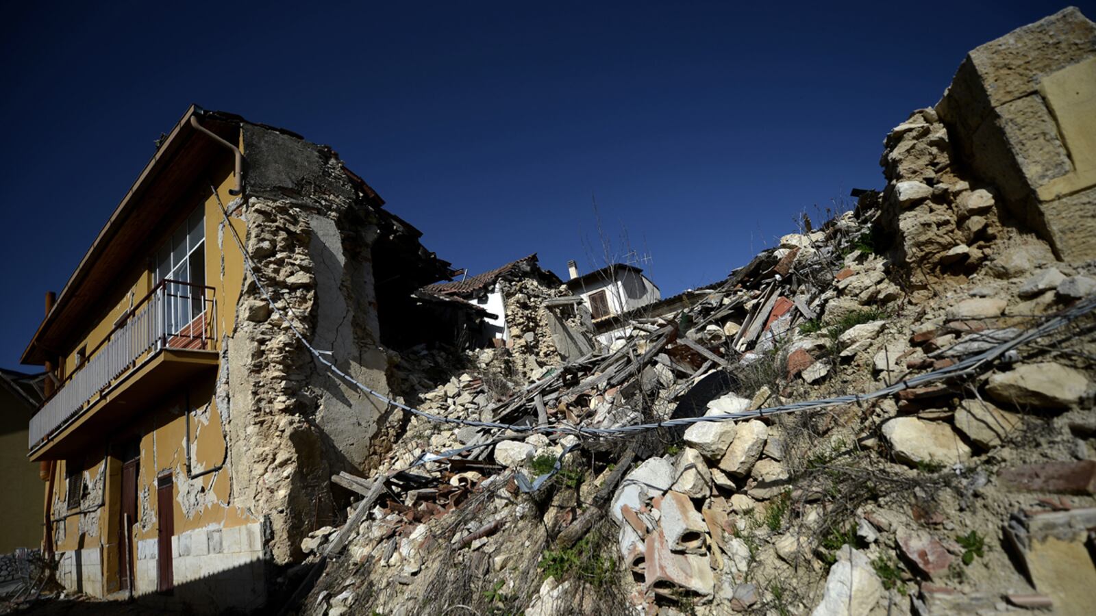 articles/2012/10/22/scientists-found-guilty-in-l-aquila-earthquake-trial/nadeau-italy-earthquake-tease_hmffg0