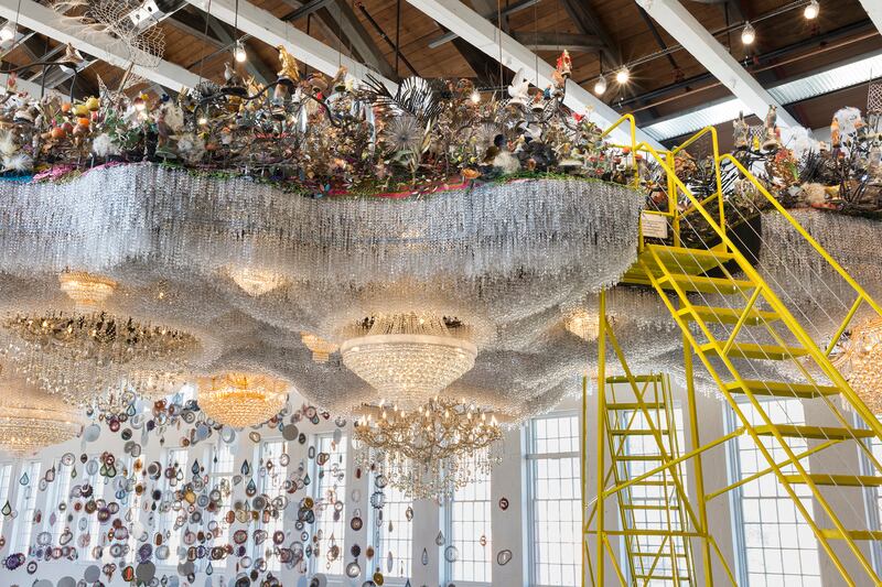 galleries/2017/04/30/inside-nick-cave-s-whimsical-sculpture-installations/170427--nick-cave-05_ndhyot