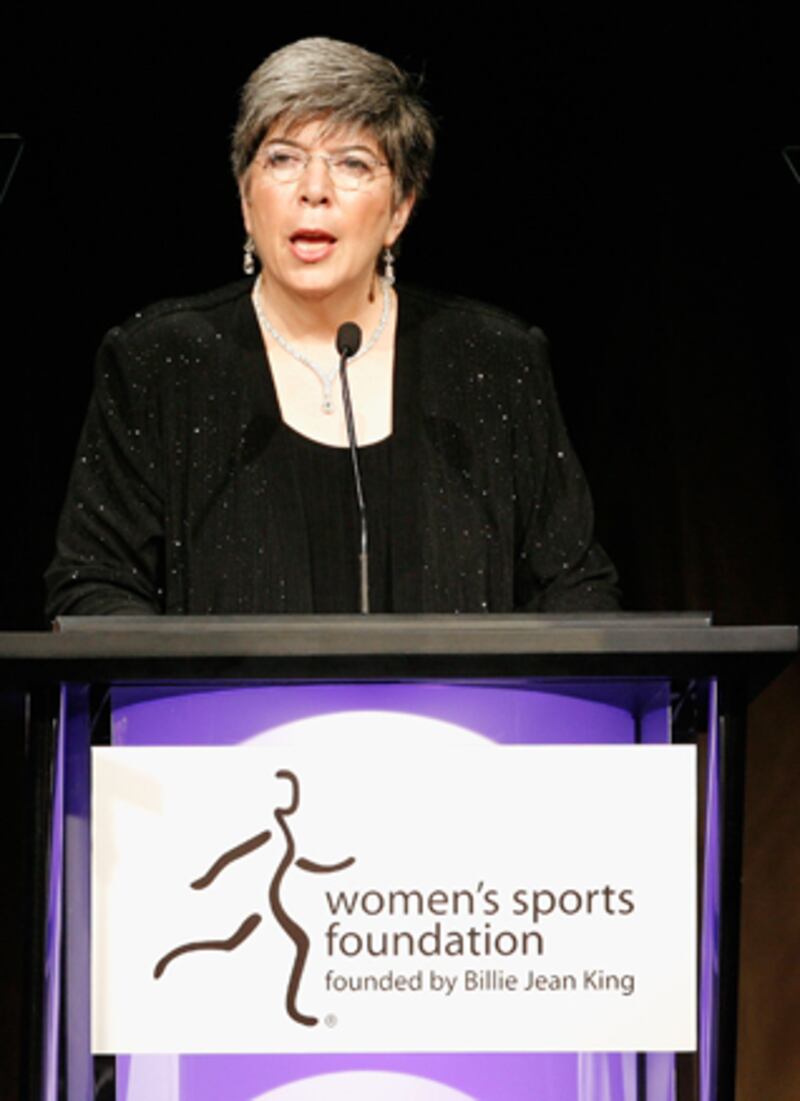 galleries/2010/09/29/pictures-of-sporty-women/women-sports---donna-lopiano_tzc9w1