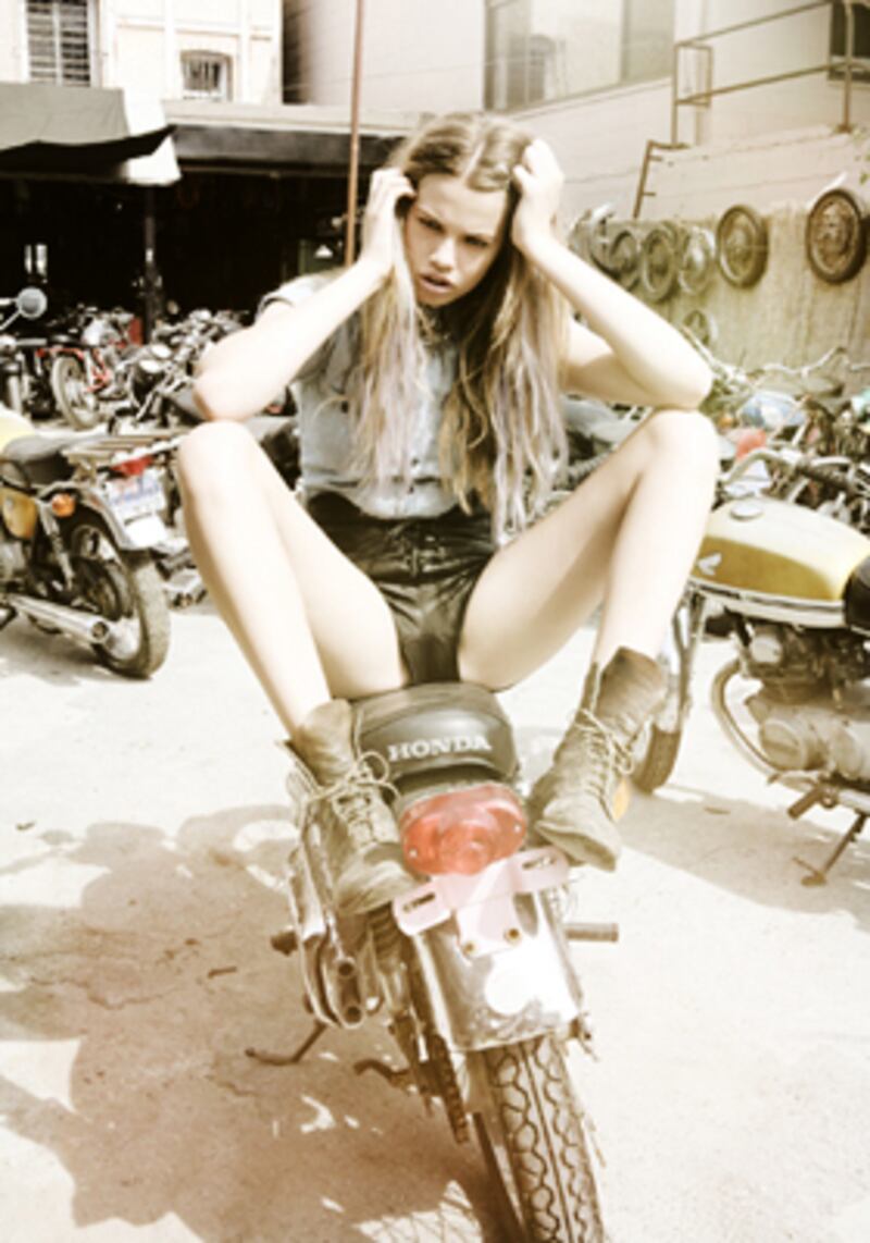 galleries/2011/08/31/j-c-penney-and-other-controversial-t-shirts/urba-outfitters-controversial-tees_rjuqws