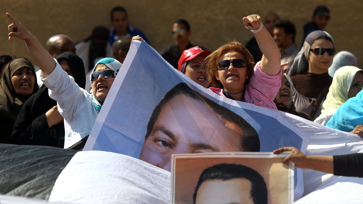 cheats/2011/10/29/mubarak-s-trial-postponed/mubarak-trial-cs_qstorr