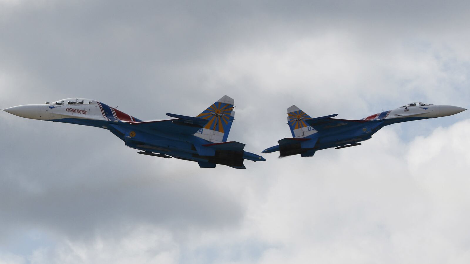 cheats/2017/05/12/russia-jet-came-within-feet-of-u-s-navy/170512-russia-jet_ncu5hz