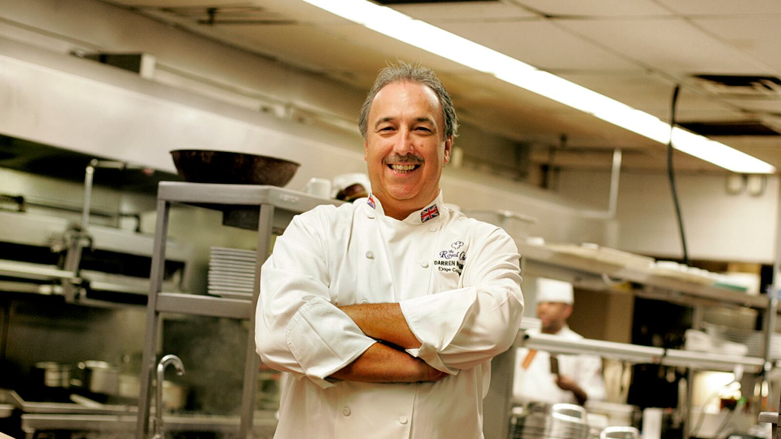 articles/2013/05/01/no-garlic-and-scones-for-the-corgis-former-palace-chef-lifts-lid-on-queen-s-dining-habits/darren_byag7r