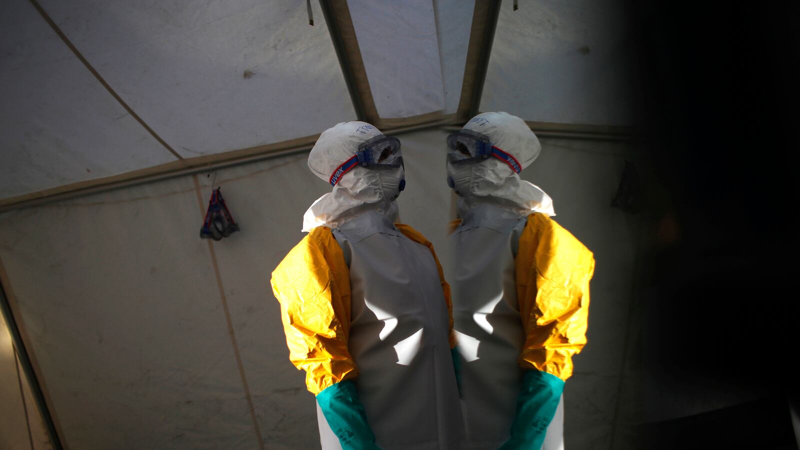 cheats/2014/11/19/cubans-india-report-new-ebola-cases/141118-ebola-cheat_kjrld6