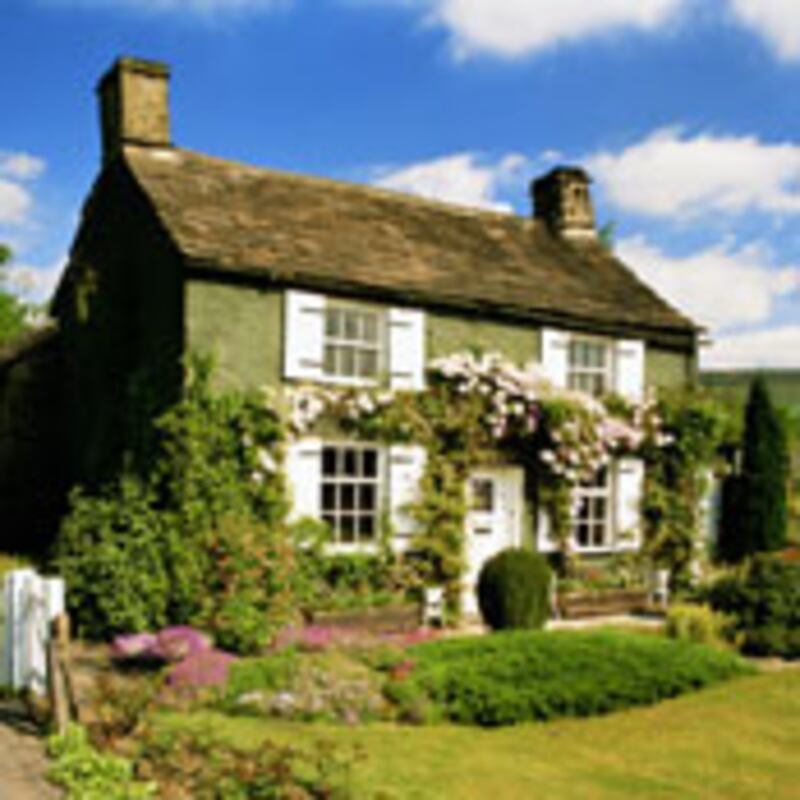 articles/2010/05/12/my-real-estate-obsession/bernstein-meghan-daum_99981_dqrspu