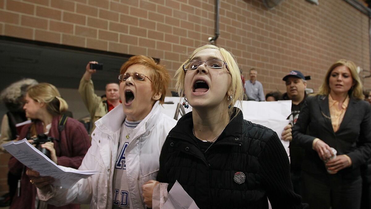 cheats/2011/12/29/5-arrested-at-paul-s-iowa-hq/ron-paul-protesters-arrested-cheat_ymei5e