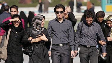 cheats/2008/12/29/young-iranians-hop-into-bed/iranian-youth_ctse8h