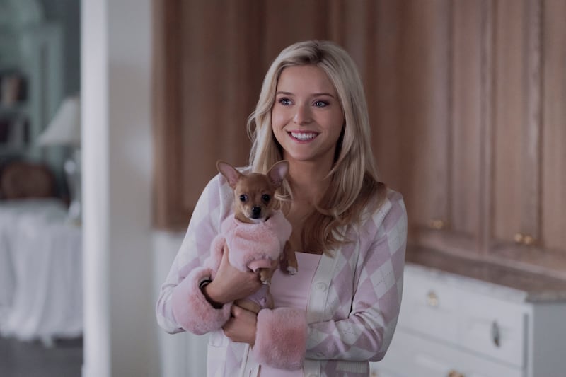 Lexi Minetree in 'Elle'