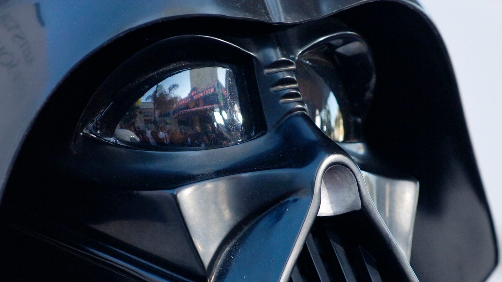 cheats/2013/05/04/happy-star-wars-day/130504-fourth-star-wars-cheat_kgu1mv