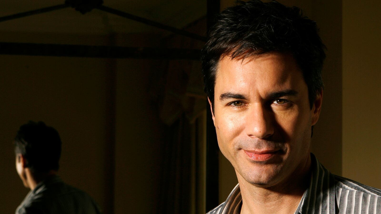 articles/2016/12/22/eric-mccormack-on-will-grace-revival-rumors-the-state-of-gay-tv-time-traveling-spies/161221-fallon-McCormack-netflix-tease_sst9p5